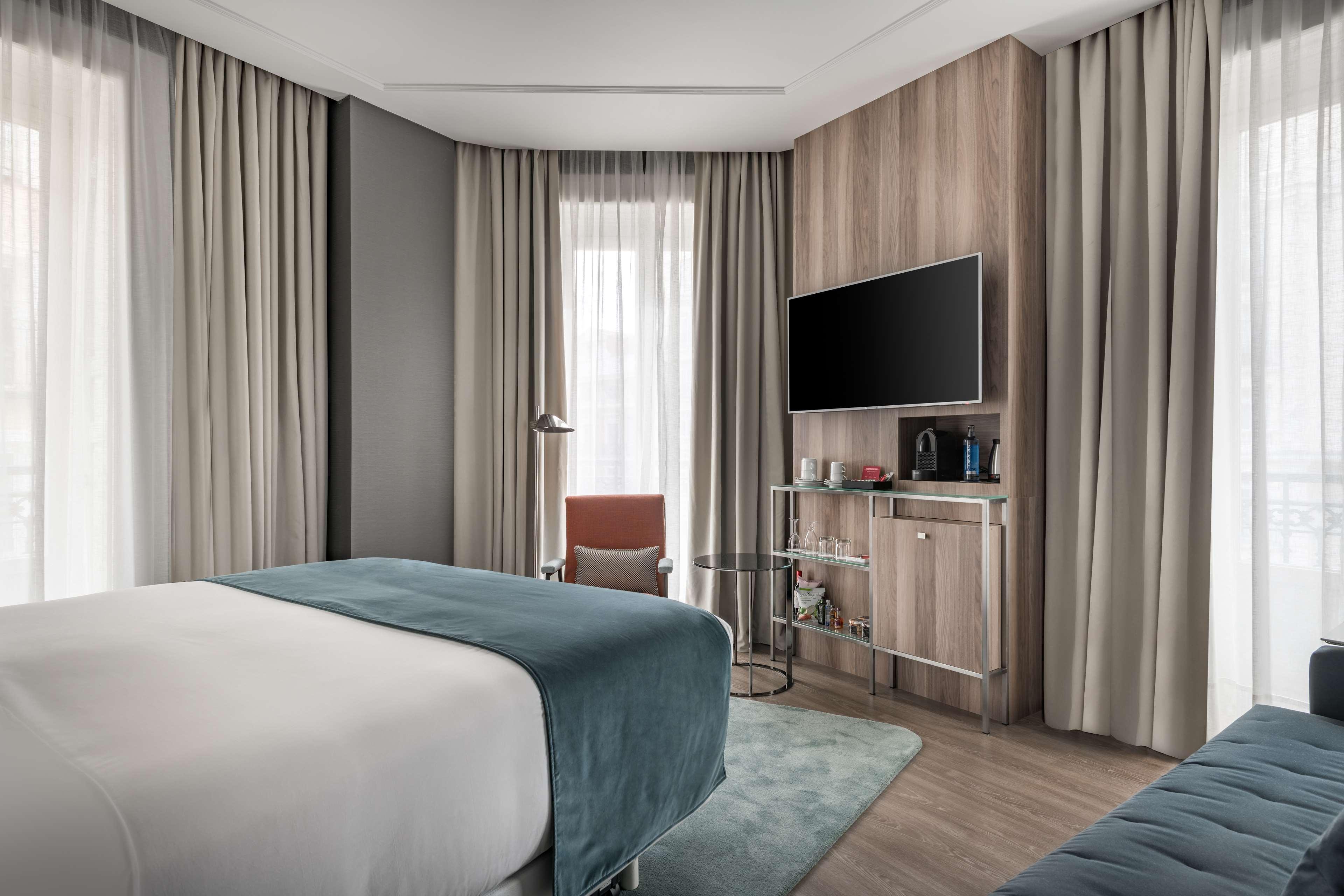 Nh Collection Madrid Gran Via Hotel Bagian luar foto