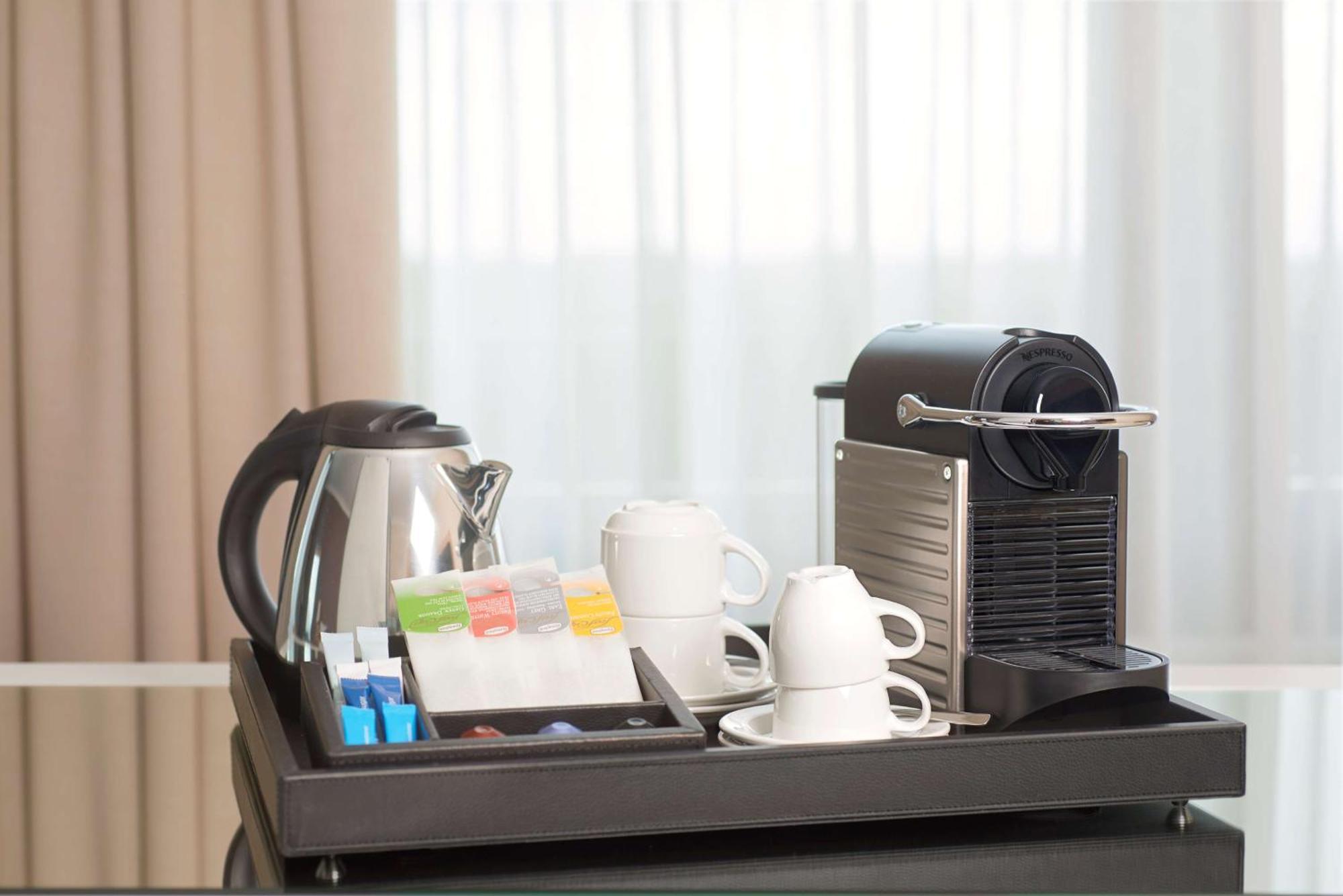 Nh Collection Madrid Gran Via Hotel Bagian luar foto