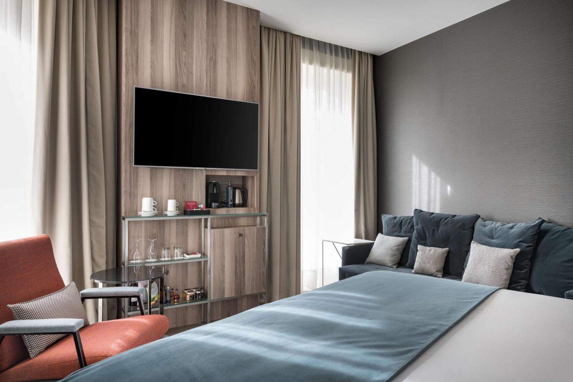 Nh Collection Madrid Gran Via Hotel Bagian luar foto